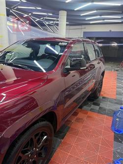 جیپ گراند شیرۆکی